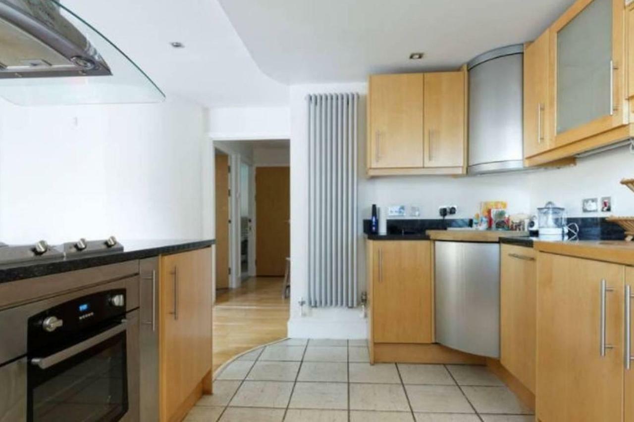 Peaceful Modern 2 Bedroom Flat With Water Views Londyn Zewnętrze zdjęcie
