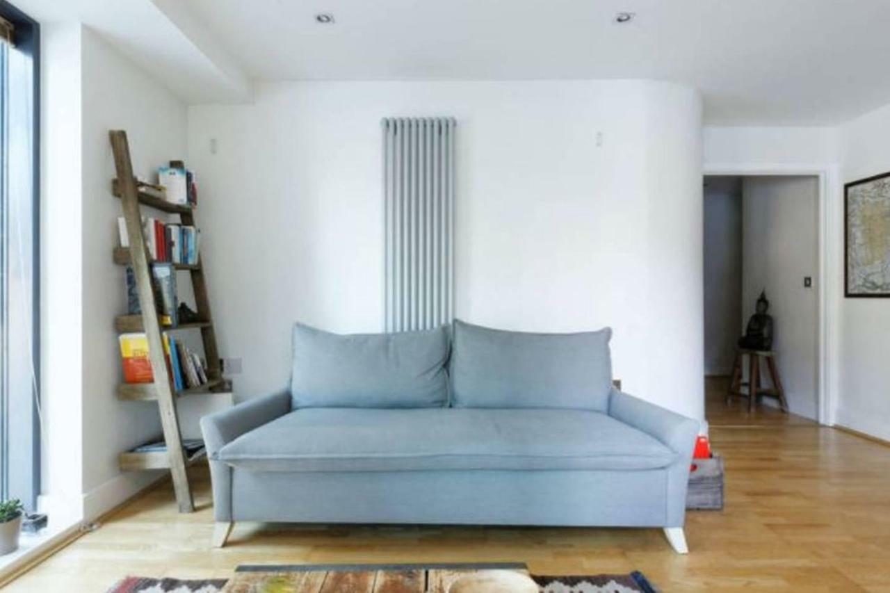 Peaceful Modern 2 Bedroom Flat With Water Views Londyn Zewnętrze zdjęcie